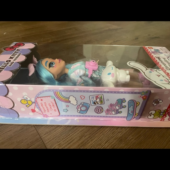 CINNAMOROLL-NWT Character Doll - Picture 6 of 9